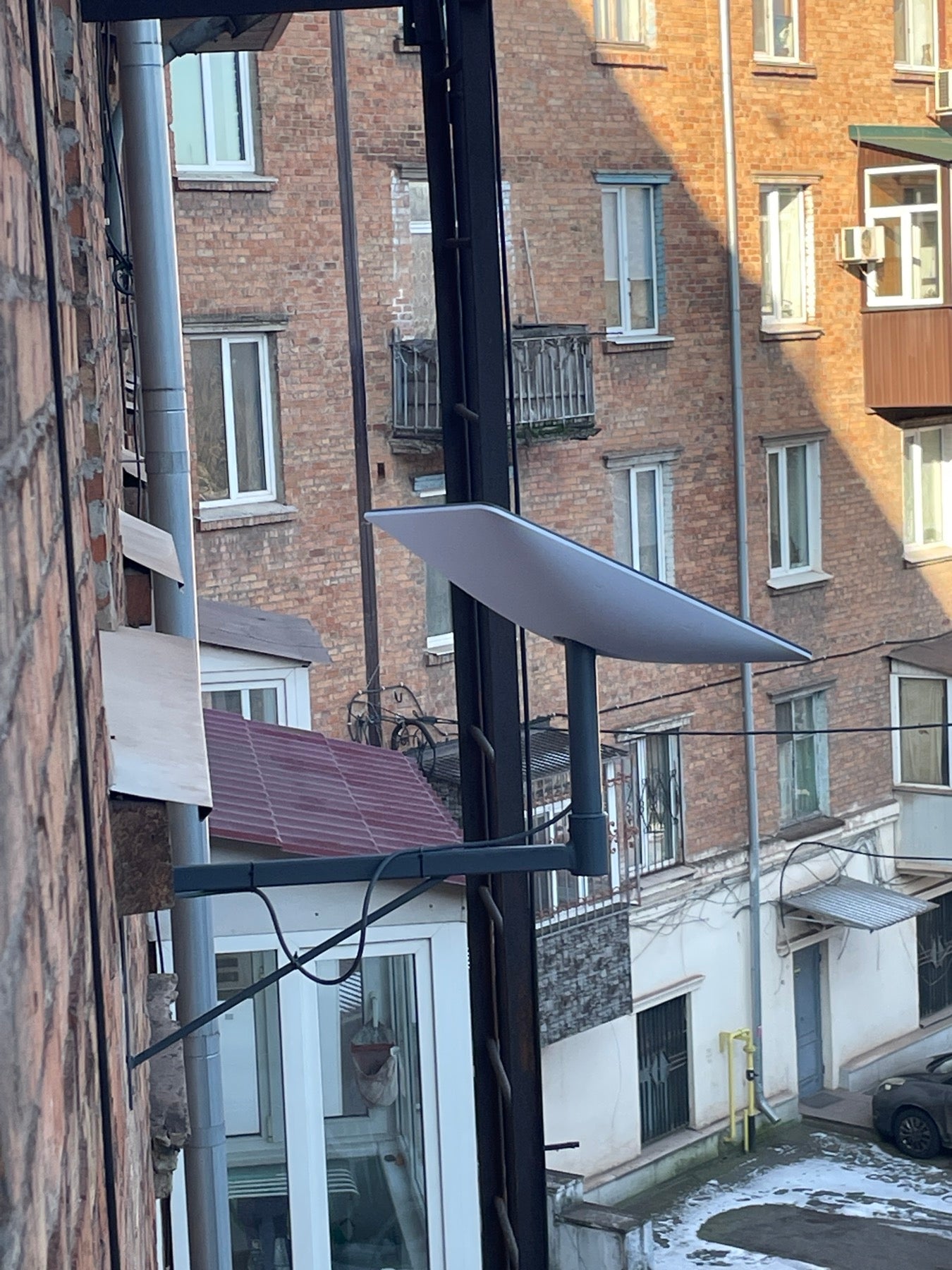 Кріплення для Старлінку T типу на стіну